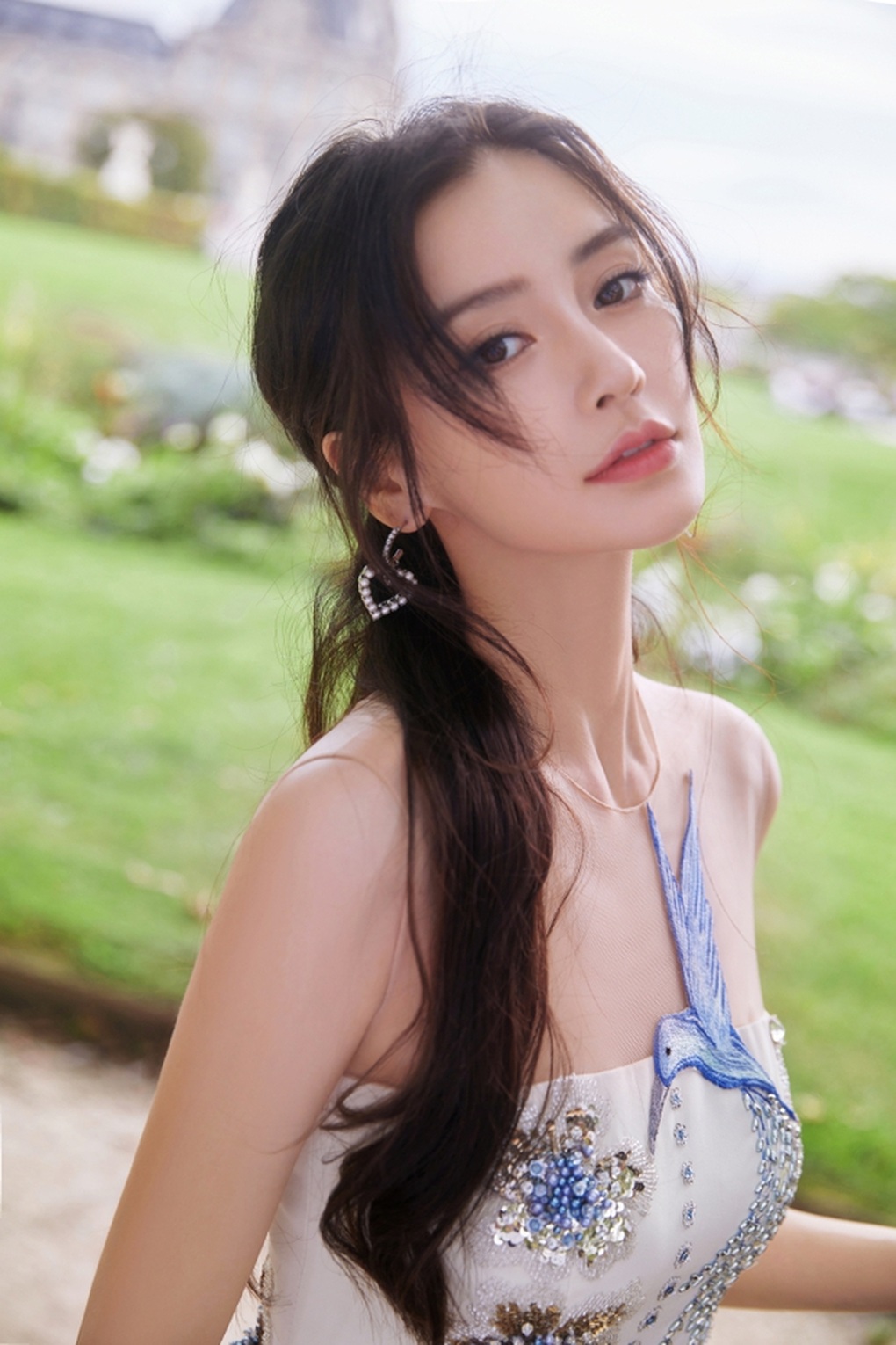Angelababy và Trương Gia Nghê bị cấm phát ngôn: Tín hiệu xấu cho sự nghiệp - 1 Angelababy và Trương Gia Nghê bị cấm phát ngôn: Tín hiệu xấu cho sự nghiệp - 1
