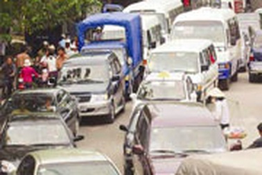 Mối nguy từ 5.000 xe ôtô quá "đát"