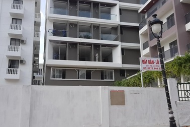 Biệt thự vượt tầng dự án Ocean View Nha Trang vẫn thi công rầm rộ