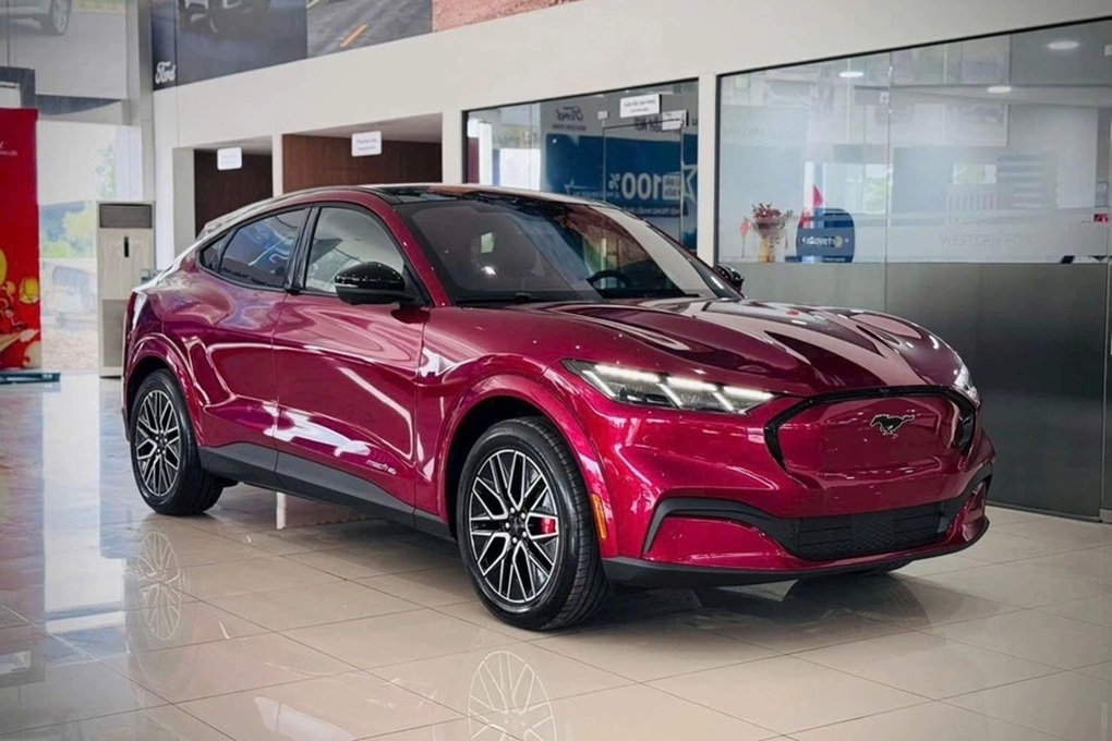 Đạt doanh số kỷ lục, Mustang Mach-E vẫn trong top 10 xe bán chậm tháng 4 - 1