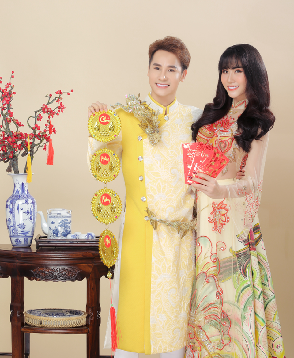 Ca sĩ Chu Bin xuất hiện tình tứ cùng Hoàng Hạnh trong MV đón xuân - 1 Ca sĩ Chu Bin xuất hiện tình tứ cùng Hoàng Hạnh trong MV đón xuân - 1