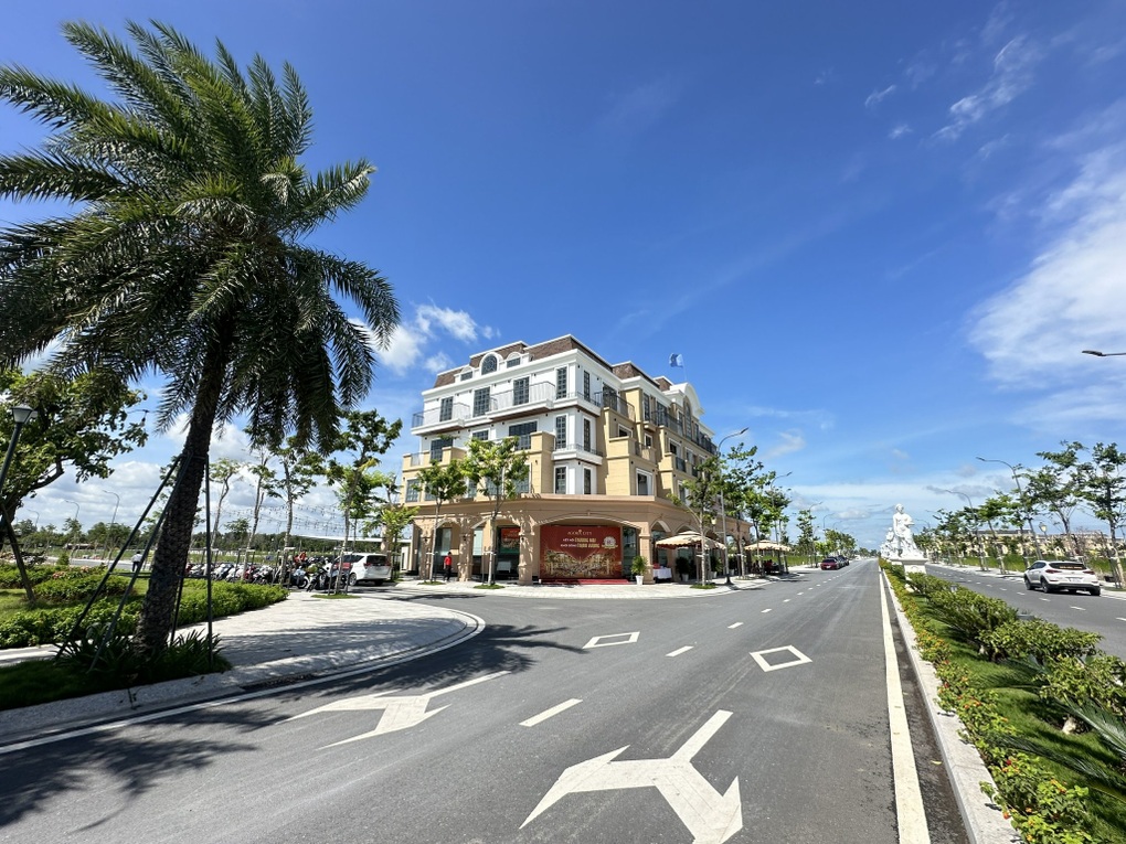 Đất nền phía Tây TPHCM được nhà đầu tư quan tâm - 2 Đất nền phía Tây TPHCM được nhà đầu tư quan tâm - 2