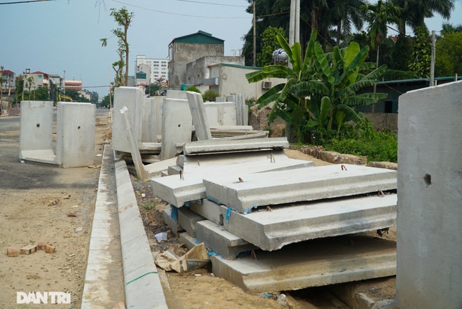 Cận cảnh đường nối ĐH Mỏ - Địa chất vào KCN Nam Thăng Long sắp hoàn thành - 6 Cận cảnh đường nối ĐH Mỏ - Địa chất vào KCN Nam Thăng Long sắp hoàn thành - 6
