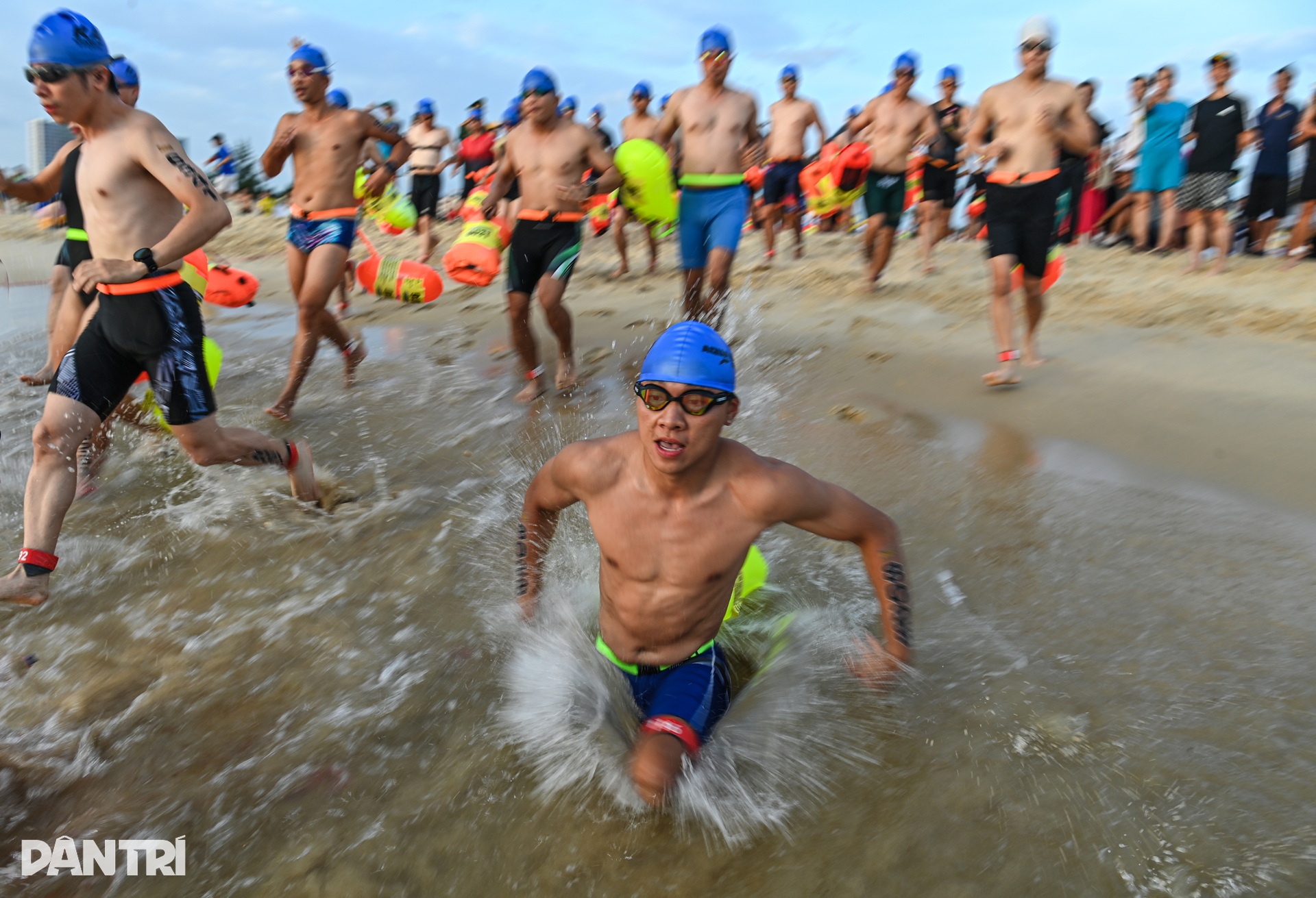 Kình ngư không chân trên đường bơi Aqua Warriors Quảng Trị 2025 - 2 Kình ngư không chân trên đường bơi Aqua Warriors Quảng Trị 2025 - 2