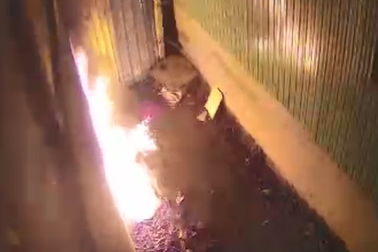 Bắt nghi phạm phóng hỏa đốt nhà dân lúc nửa đêm