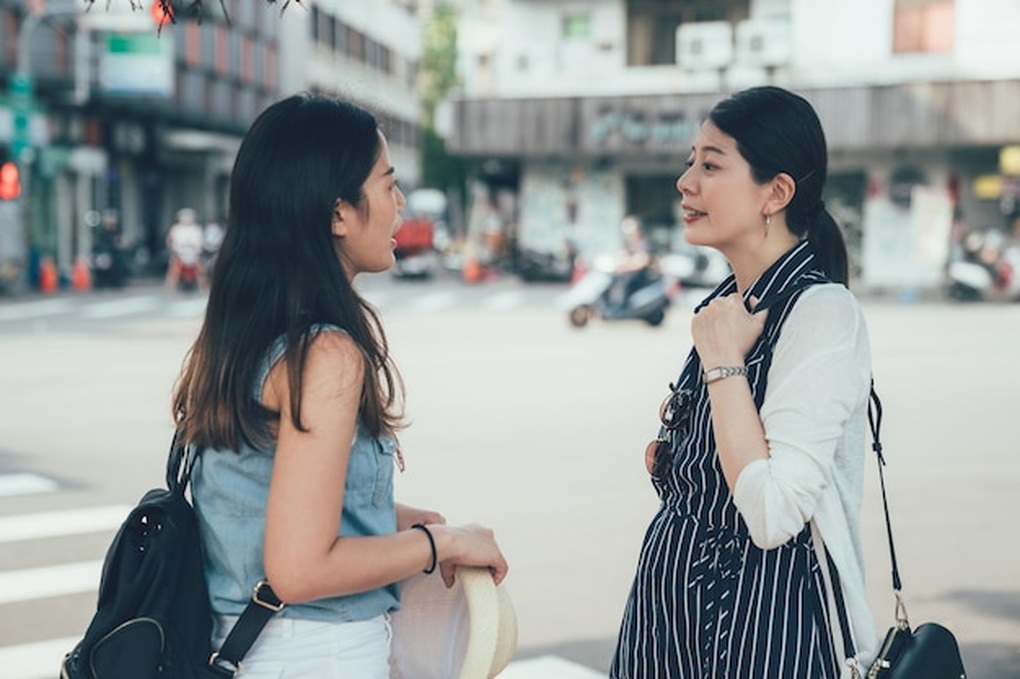 Đến nhà chồng cũ thăm con gái, vợ anh nói một câu khiến tôi hổ thẹn - 1 Đến nhà chồng cũ thăm con gái, vợ anh nói một câu khiến tôi hổ thẹn - 1