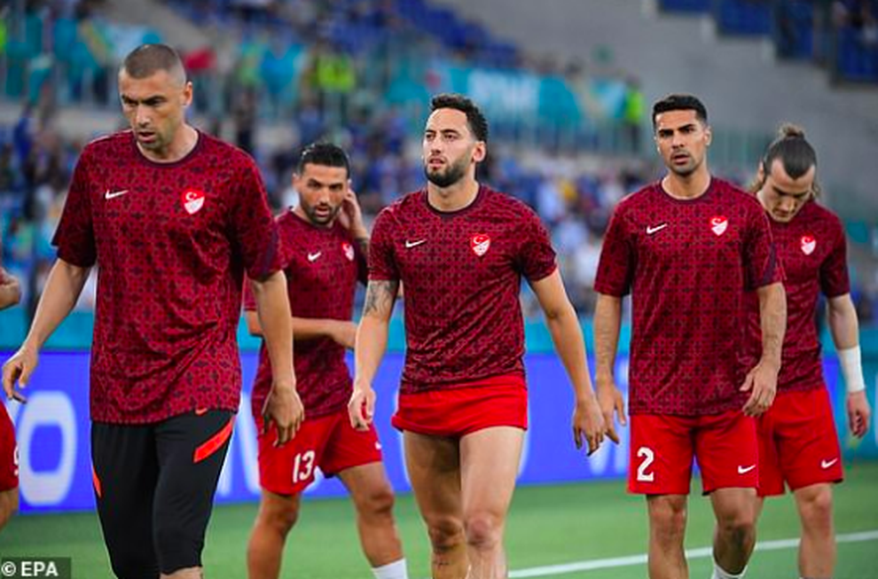 Lễ khai mạc đầy màu sắc và ấn tượng của Euro 2020 - 10 Lễ khai mạc đầy màu sắc và ấn tượng của Euro 2020 - 10