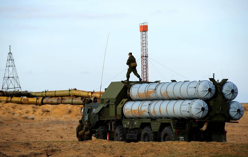 Nga điều thêm tên lửa S-300, gia cố lưới lửa phòng không ở Ukraine - 1 Nga điều thêm tên lửa S-300, gia cố lưới lửa phòng không ở Ukraine - 1