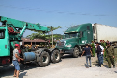Vụ tài xế “ăn vạ”, trạm cân tê liệt: Chủ xe hiểu nhầm!
