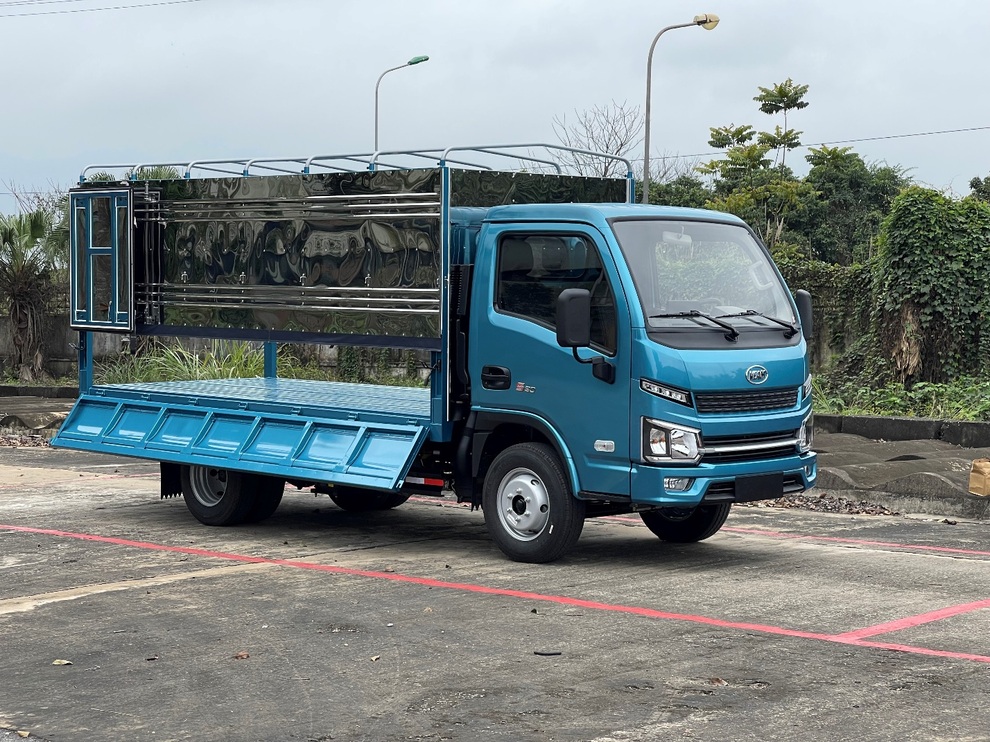Nhà máy ô tô VEAM nỗ lực giải phóng hàng tồn kho, đẩy mạnh phát triển sản phẩm mới - 3 Nhà máy ô tô VEAM nỗ lực giải phóng hàng tồn kho, đẩy mạnh phát triển sản phẩm mới - 3