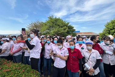 Hơn 2.700 công nhân sẽ nhận lương tháng 13 khi công ty ngừng hoạt động