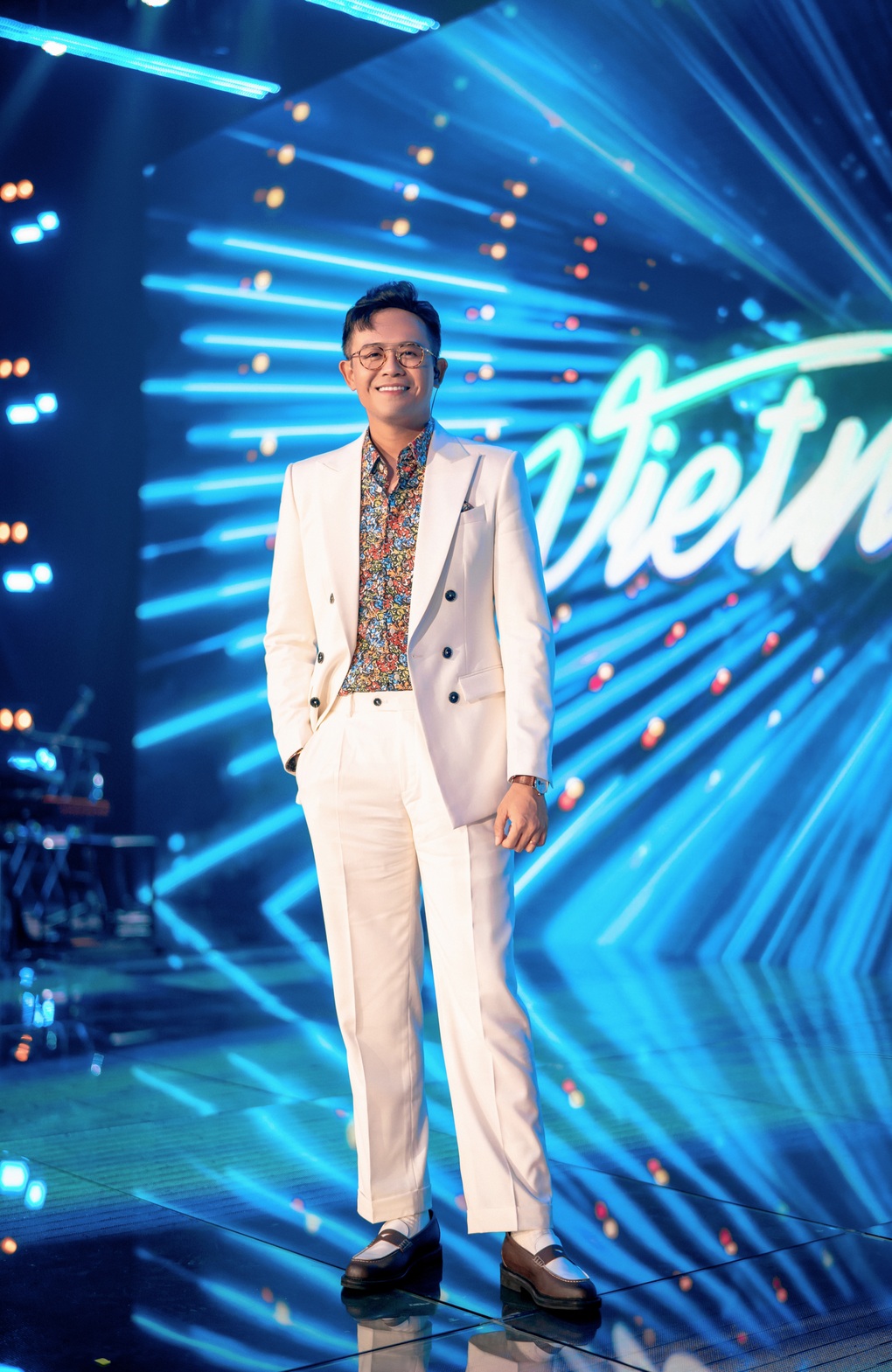 Lý do MC Đức Bảo từ bỏ phong cách quý ông, mặc phá cách ở Vietnam Idol - 6