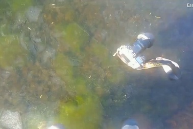 Hồ nước đóng băng phát ra âm thanh quái dị như “người ngoài hành tinh”