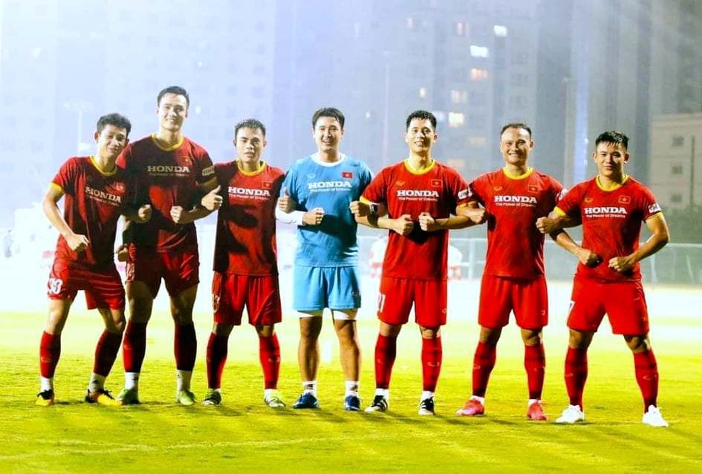 HLV Park Hang Seo loại 6 cầu thủ trước trận gặp Indonesia - 2