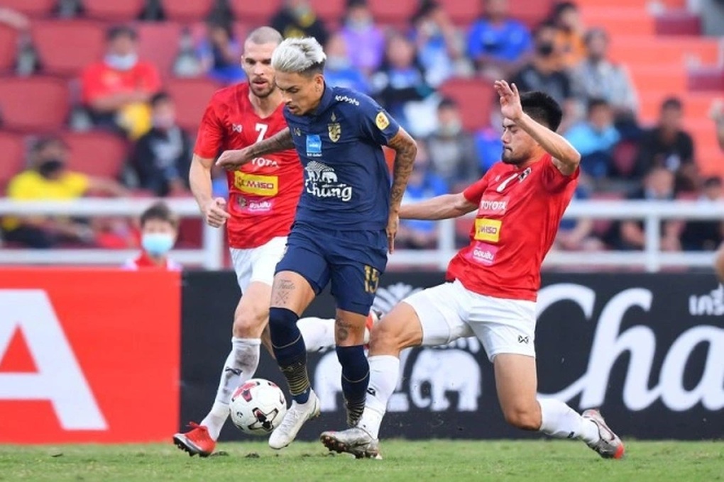 LĐBĐ Thái Lan thua kiện gần 300 tỷ đồng, Madam Pang tất bật xoay tiền - 2 LĐBĐ Thái Lan thua kiện gần 300 tỷ đồng, Madam Pang tất bật xoay tiền - 2