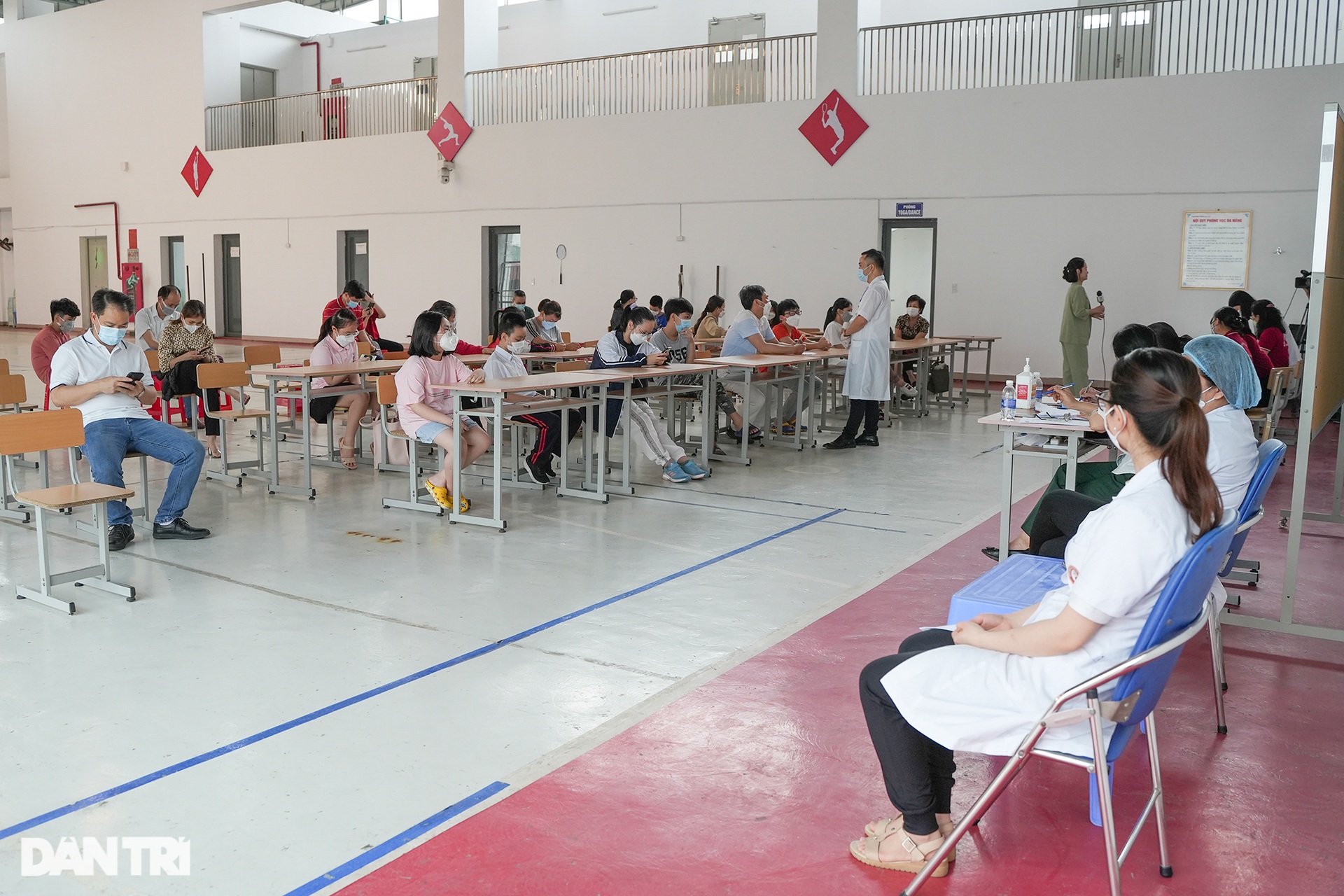 Những trẻ dưới 12 tuổi đầu tiên ở Hà Nội được tiêm vaccine phòng Covid-19 - 2