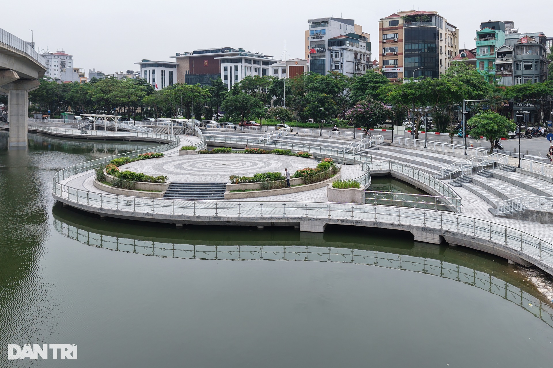 Diện mạo khang trang, hiện đại của hồ Đống Đa khi được đầu tư 300 tỷ đồng - 2 Diện mạo khang trang, hiện đại của hồ Đống Đa khi được đầu tư 300 tỷ đồng - 2