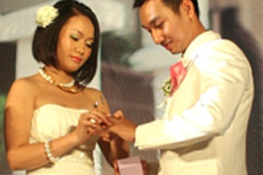 Thu Phượng: “Có nhiều đồn đại về hôn nhân giữa tôi và Thành Trung”