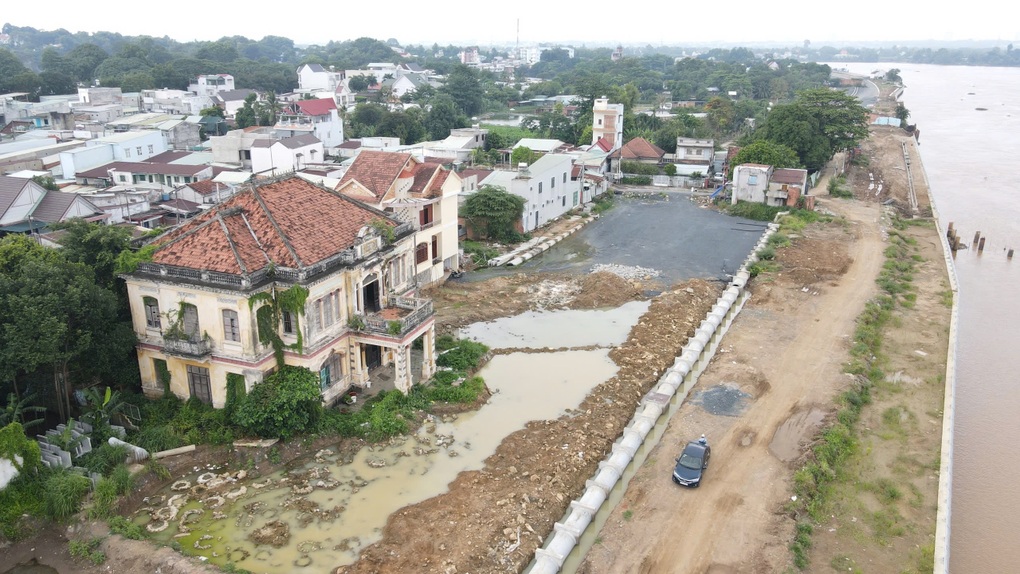 Đề xuất 4 phương án bảo tồn biệt thự 100 tuổi ven sông Đồng Nai - 3 Đề xuất 4 phương án bảo tồn biệt thự 100 tuổi ven sông Đồng Nai - 3