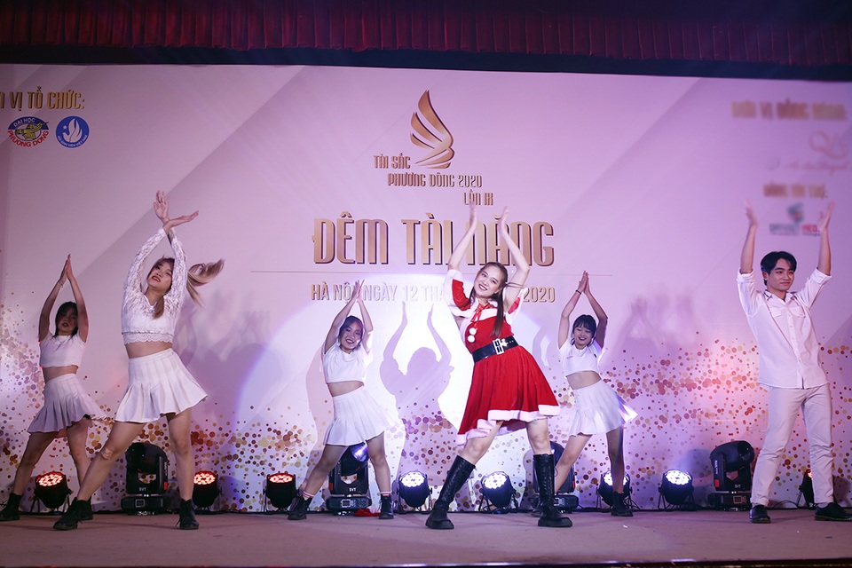 Thí sinh Tài sắc Phương Đông bùng cháy trong đêm tài năng - 6 Thí sinh Tài sắc Phương Đông bùng cháy trong đêm tài năng - 6