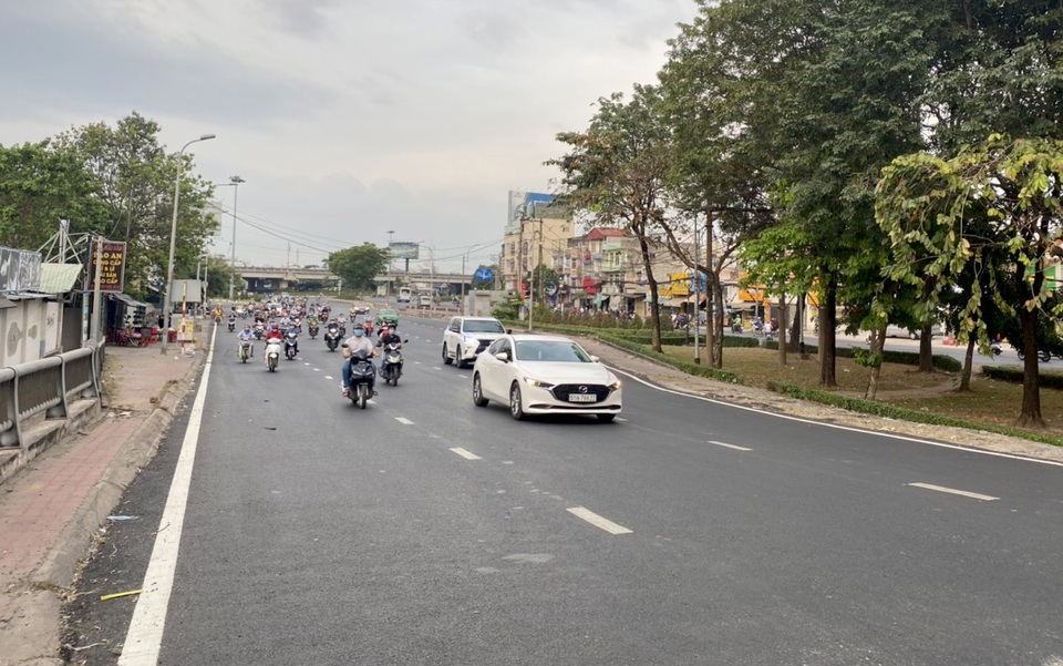 Giao thông cửa ngõ Sài Gòn đông nhưng không tắc - 8 Giao thông cửa ngõ Sài Gòn đông nhưng không tắc - 8