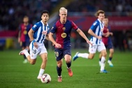 Barcelona hơn Real Madrid 9 điểm trong cuộc đua vô địch La Liga