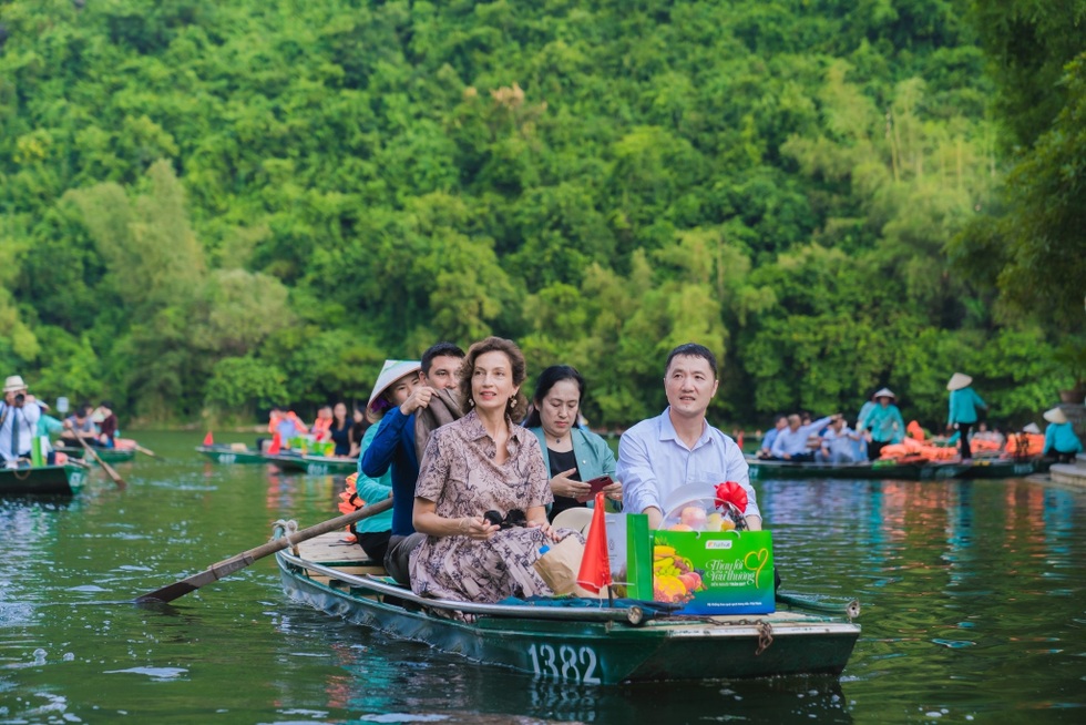 Khi tách tỉnh, tôi đã nghĩ sớm có ngày hợp nhất lại - 2 Khi tách tỉnh, tôi đã nghĩ sớm có ngày hợp nhất lại - 2