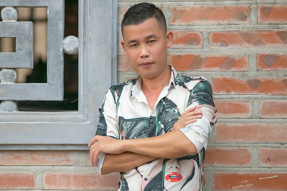 Hiệp Gà bất ngờ làm MC đám cưới trong MV của Hùng Min - 1 Hiệp Gà bất ngờ làm MC đám cưới trong MV của Hùng Min - 1