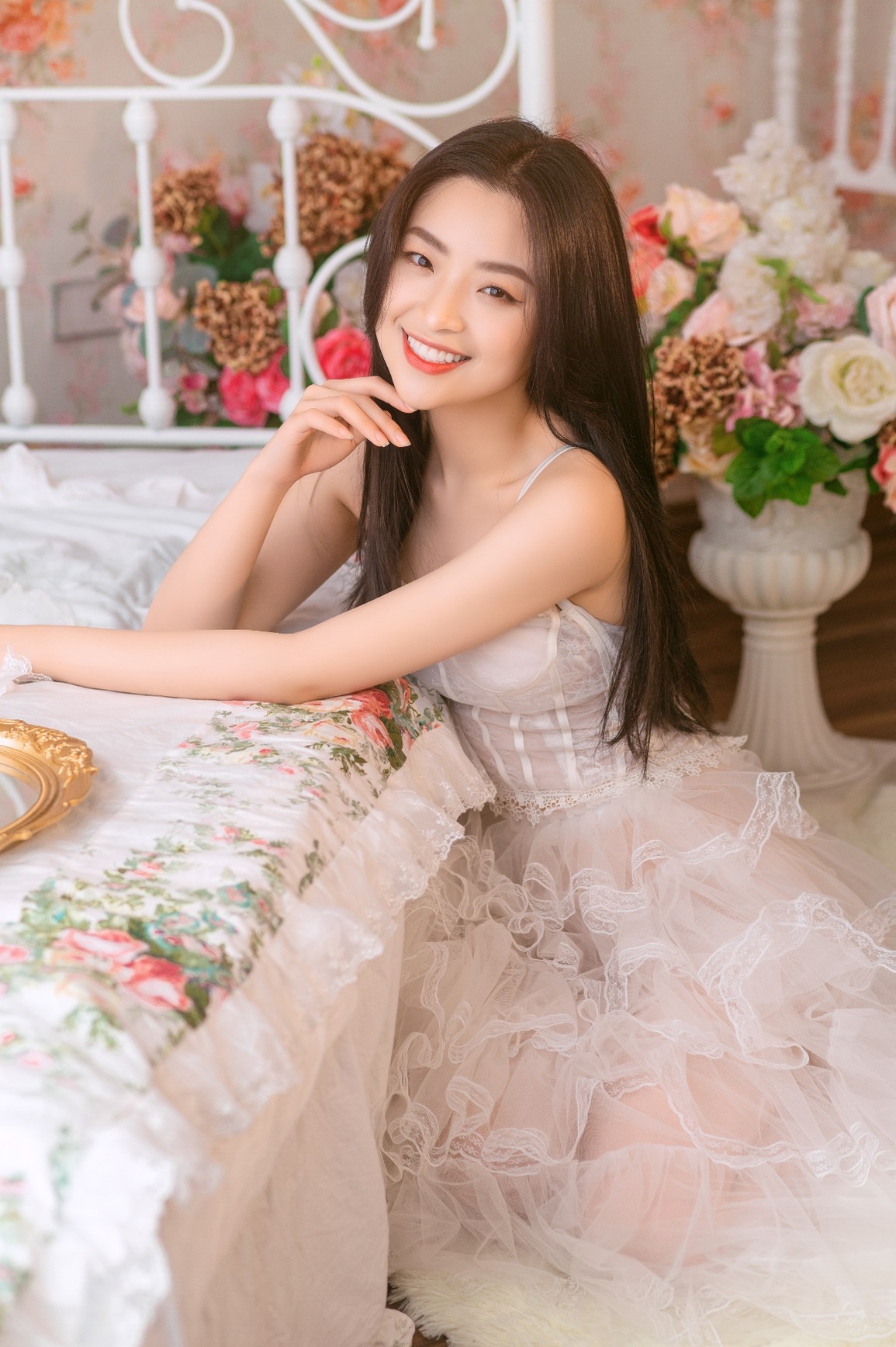 Hoa khôi kinh tế tốt nghiệp bằng Giỏi: Phụ nữ cần đặt mình ở vị trí số 1 - 1 Hoa khôi kinh tế tốt nghiệp bằng Giỏi: Phụ nữ cần đặt mình ở vị trí số 1 - 1