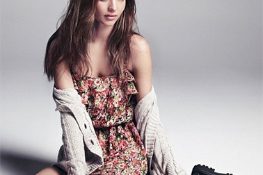 Miranda Kerr quyến rũ trong ảnh quảng cáo mới