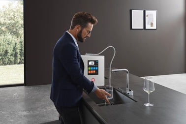 Ra mắt Fuji Smart i9 máy lọc nước ion kiềm siêu Hydro trên 100 triệu đồng