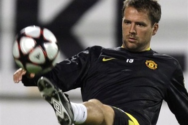 Fabio Capello cảnh báo Michael Owen