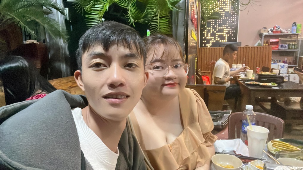 Chuyện tình cô dâu 92kg, chú rể 50kg và đám cưới gây sốt ở TPHCM - 1 Chuyện tình cô dâu 92kg, chú rể 50kg và đám cưới gây sốt ở TPHCM - 1