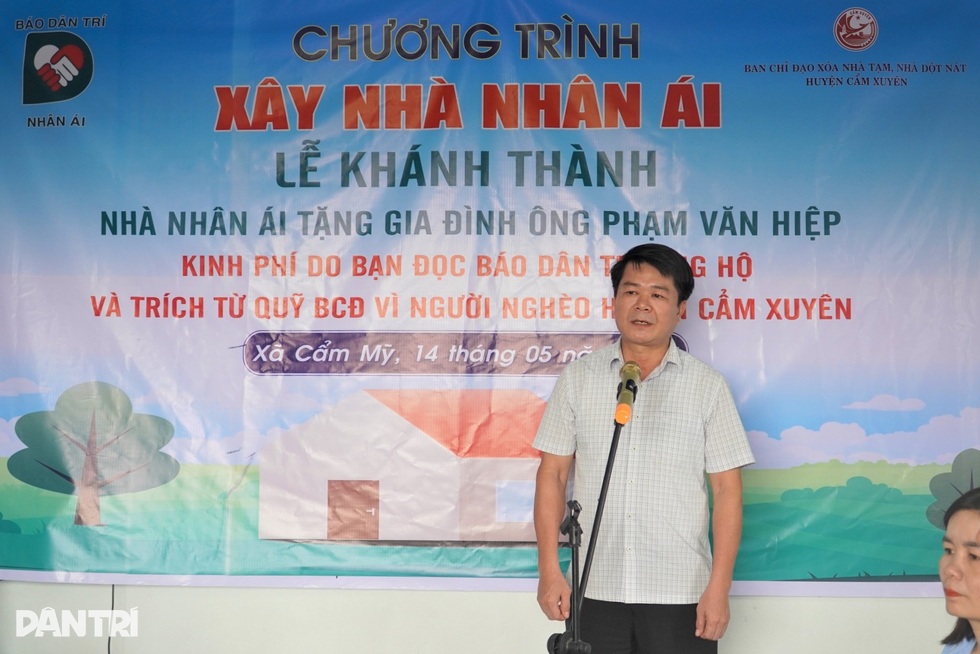 Nhờ tấm lòng bạn đọc Dân trí, vợ chồng khờ cùng 3 con thơ có ngôi nhà mới - 5 Nhờ tấm lòng bạn đọc Dân trí, vợ chồng khờ cùng 3 con thơ có ngôi nhà mới - 5