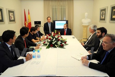 Họp báo tại Tây Ban Nha để thông tin về tình hình cá tra của Việt Nam