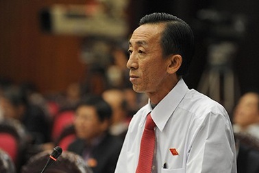 TS Trần Hoàng Ngân: “Người dân TP.HCM quan tâm nhất là bao giờ hết kẹt xe, hết ô nhiễm”