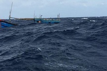 4 ngư dân "từ cõi chết trở về" và chàng trai cứu người giữa sóng dữ Hoàng Sa