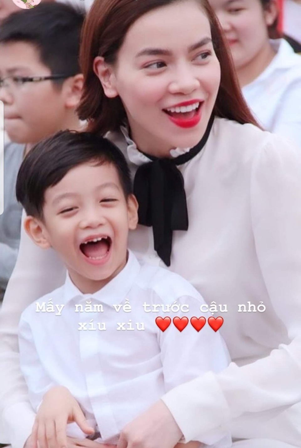 Hồ Ngọc Hà chia sẻ hành trình trưởng thành của con trai Subeo - 1 Hồ Ngọc Hà chia sẻ hành trình trưởng thành của con trai Subeo - 1