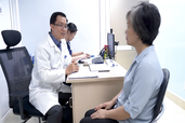 Đại tiện ra máu, đau rát hậu môn: Khi nào cần thăm khám?