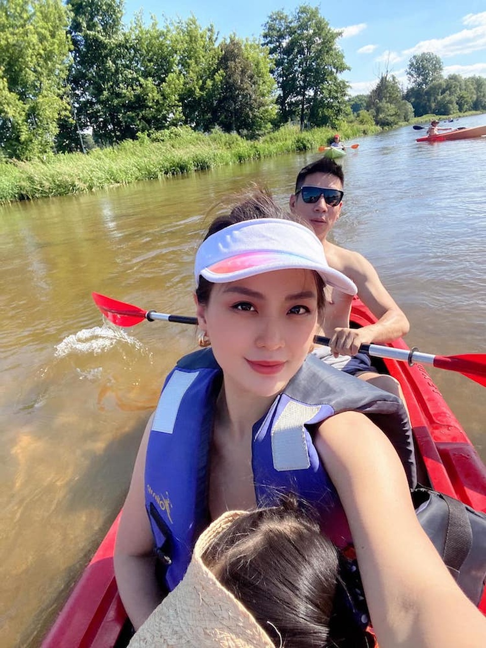 Minh Tú chuẩn bị về Việt Nam sau 4 tháng kẹt ở Bali - 5 Minh Tú chuẩn bị về Việt Nam sau 4 tháng kẹt ở Bali - 5