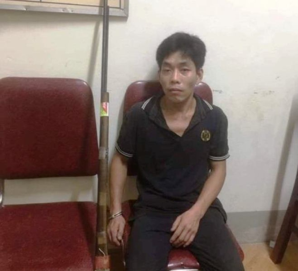 Mâu thuẫn với bố, con trai dùng súng bắn chỉ thiên để... dọa - 1 Mâu thuẫn với bố, con trai dùng súng bắn chỉ thiên để... dọa - 1