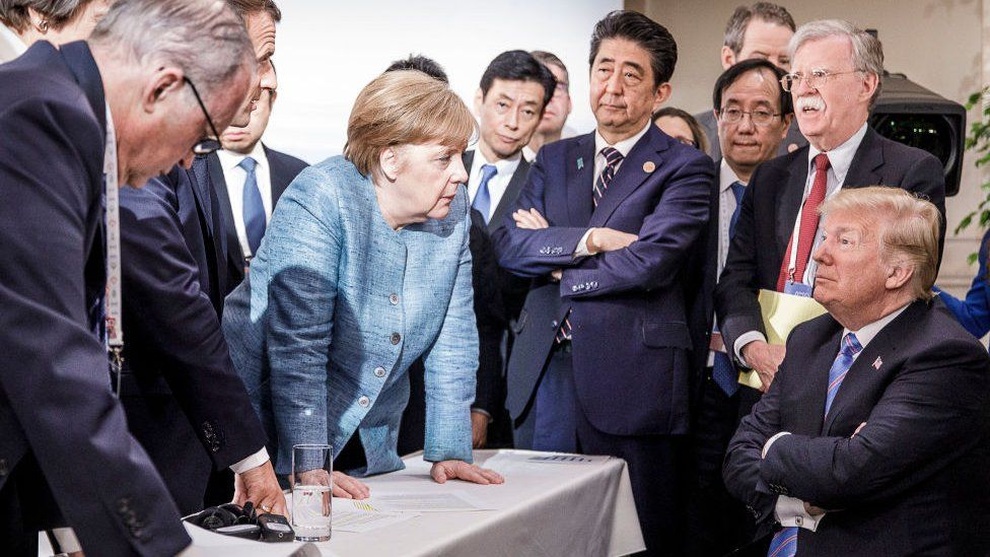 Nước Đức tạm biệt tượng đài Angela Merkel - 4 Nước Đức tạm biệt tượng đài Angela Merkel - 4