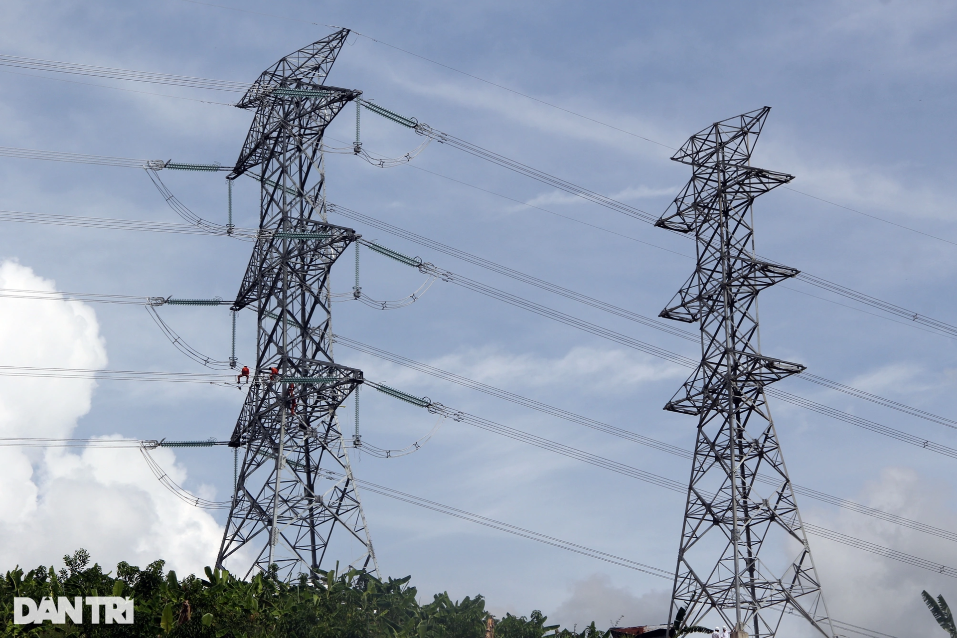 Diễn tập khắc phục sự cố đứt dây dẫn trên đường dây 500kV - 5 Diễn tập khắc phục sự cố đứt dây dẫn trên đường dây 500kV - 5