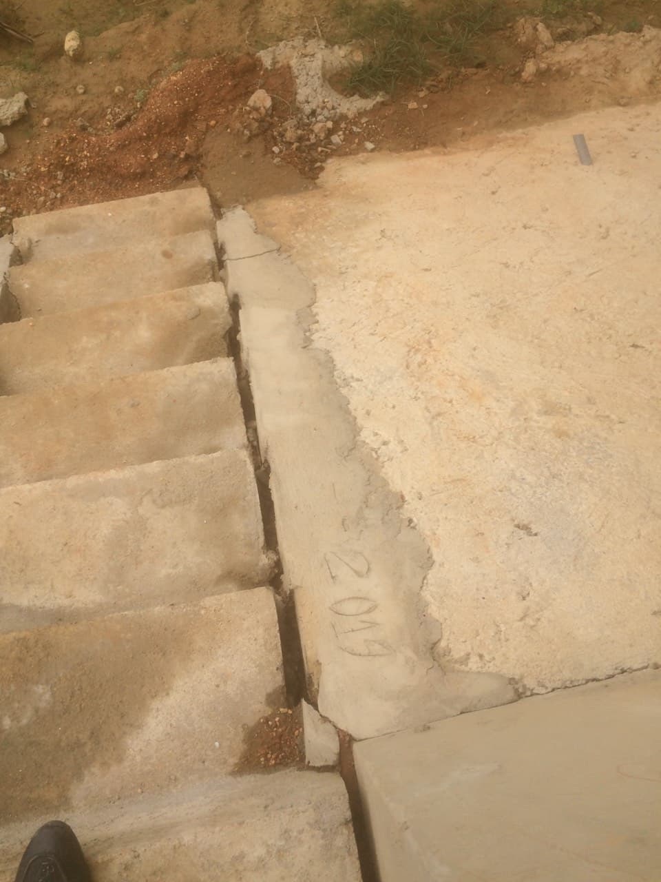 Cầu dân sinh gần 7 tỷ đồng hư hỏng nặng sau 1 tháng sử dụng - 13 Cầu dân sinh gần 7 tỷ đồng hư hỏng nặng sau 1 tháng sử dụng - 13