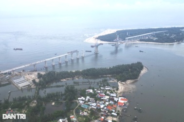 Đề xuất bổ sung hạng mục chiếu sáng mỹ thuật cho cầu vượt cửa biển Thuận An