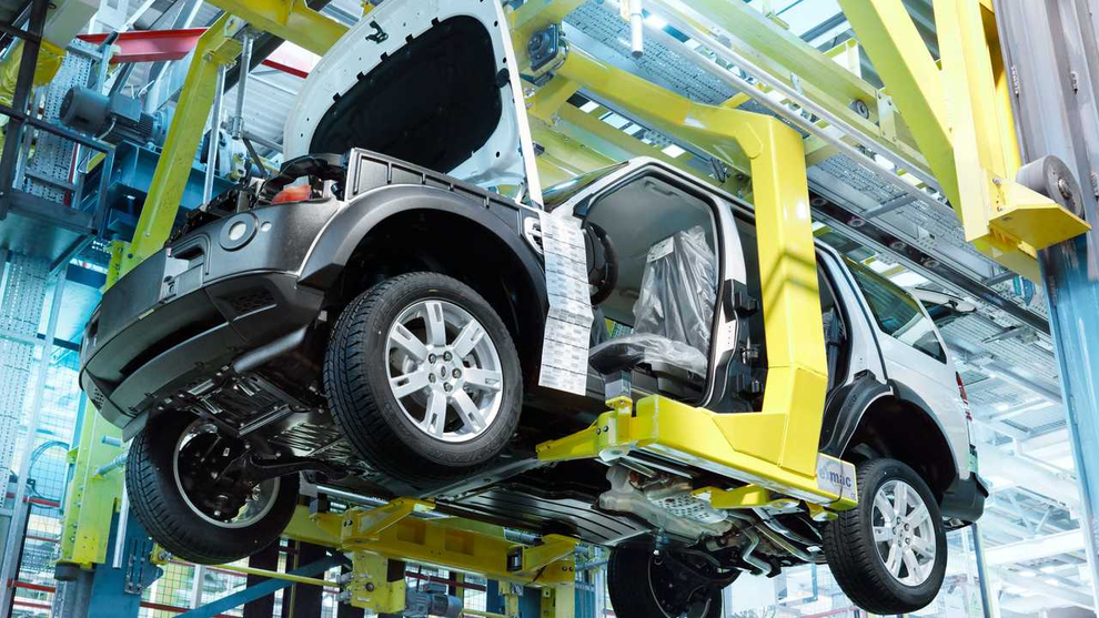 Vật liệu đắt hơn vàng, giá xe mẫu ô tô mới sẽ tăng cao? - 3 Vật liệu đắt hơn vàng, giá xe mẫu ô tô mới sẽ tăng cao? - 3