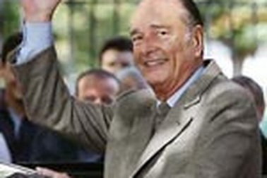 Tổng thống Chirac xuất viện sau 1 tuần điều trị thị lực