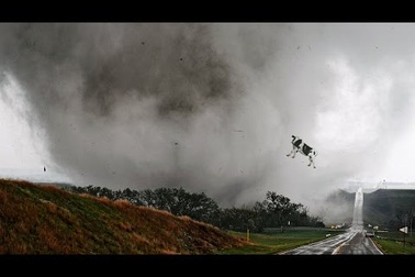 Những hình ảnh ngoạn mục của một “người đi săn bão”