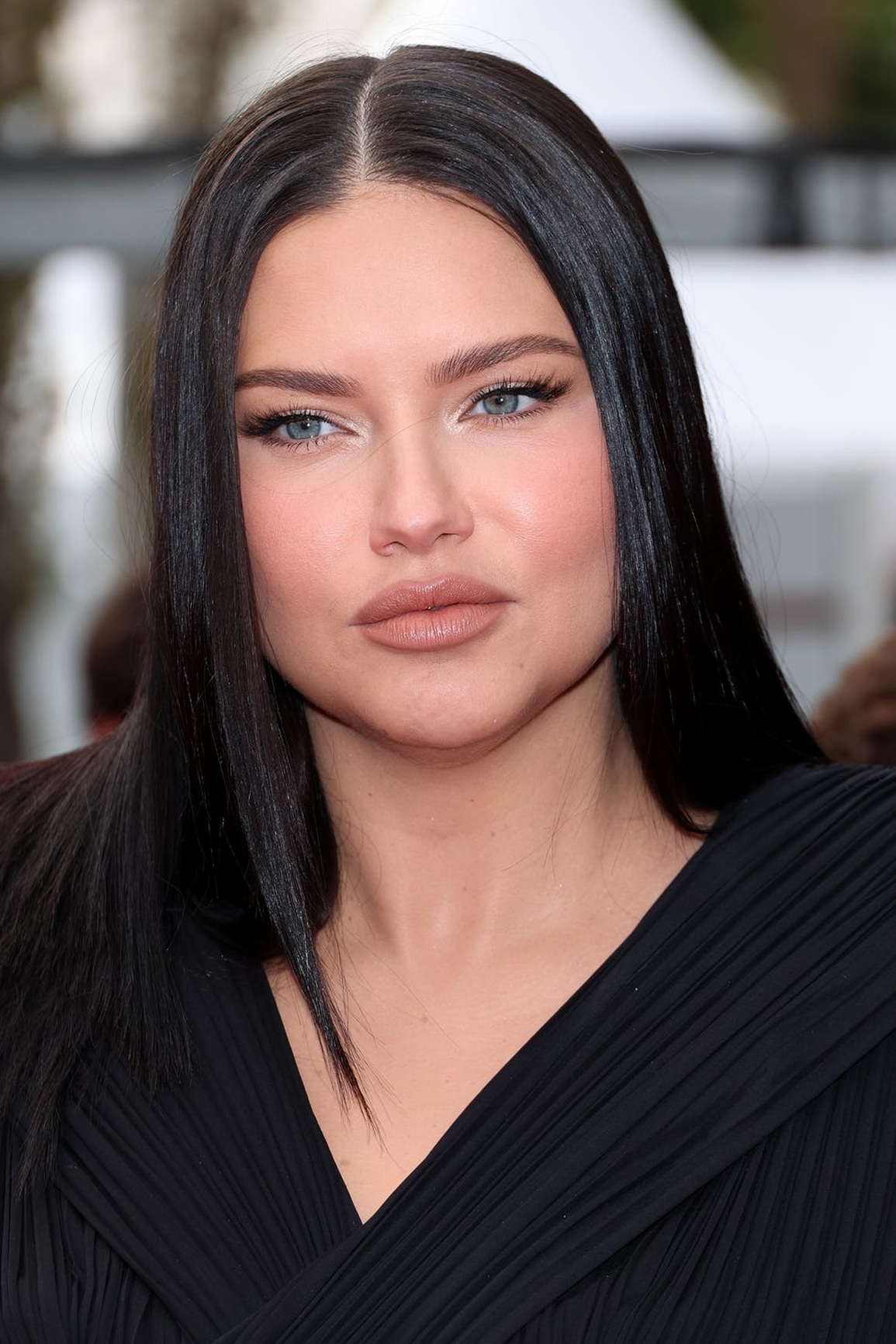 Phong cách trang điểm nhẹ nhàng, tự nhiên lên ngôi tại Cannes - 14 Phong cách trang điểm nhẹ nhàng, tự nhiên lên ngôi tại Cannes - 14