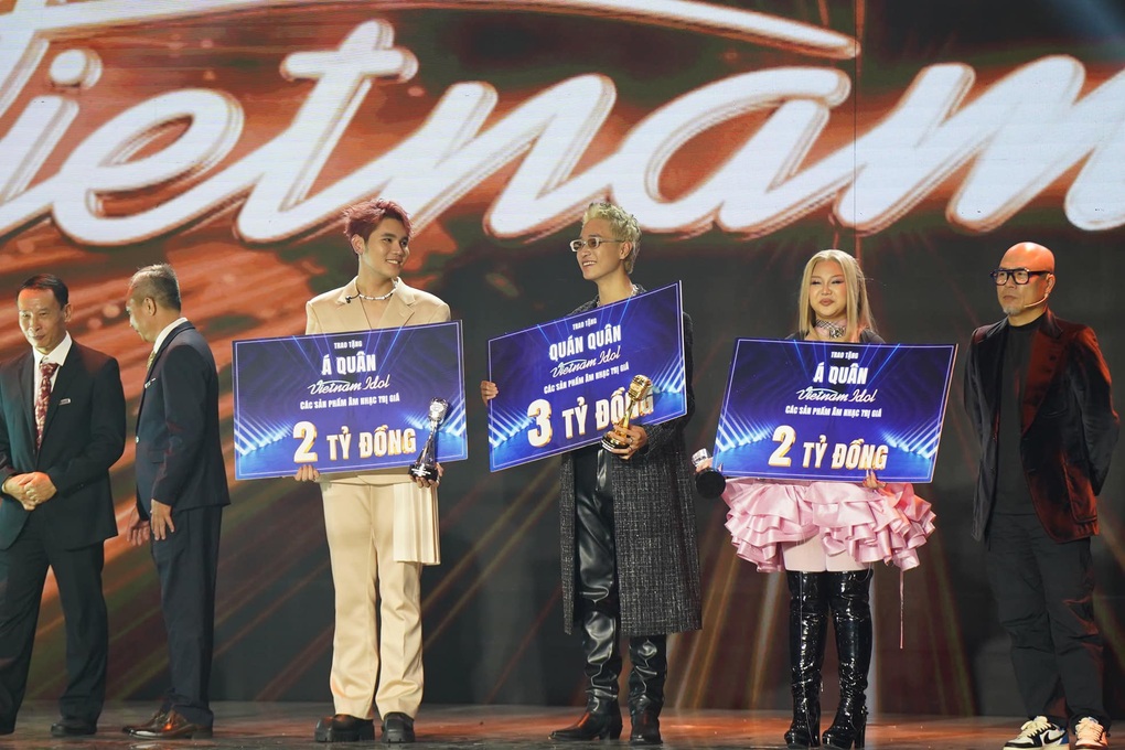 Nhạc sĩ Huy Tuấn nói về việc đăng quang rồi mất hút tại Vietnam Idol - 5 Nhạc sĩ Huy Tuấn nói về việc đăng quang rồi mất hút tại Vietnam Idol - 5